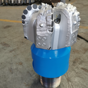 9 7/8 inch stalen behuizing 5 mes 19 mm PDC oliebronboor