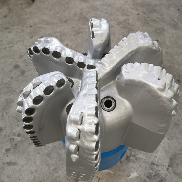 6 Blade 12 1/4 Diamond Drill Bit Rock Cutting Tools For Drilling Industry